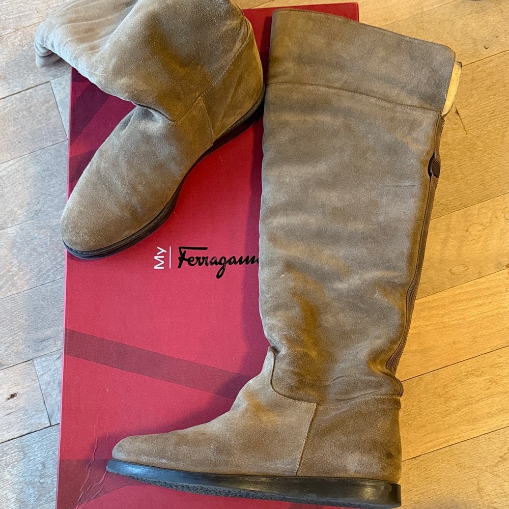 Salvatore Ferragamo Brown Suede Winter Boots